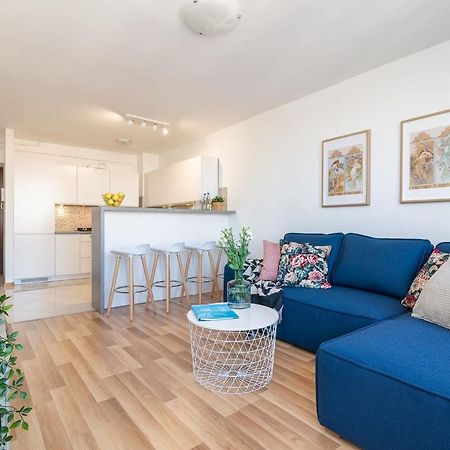 Navy Aesthetic Apartment With Balcony By Noclegi Renters Warsaw Luaran gambar