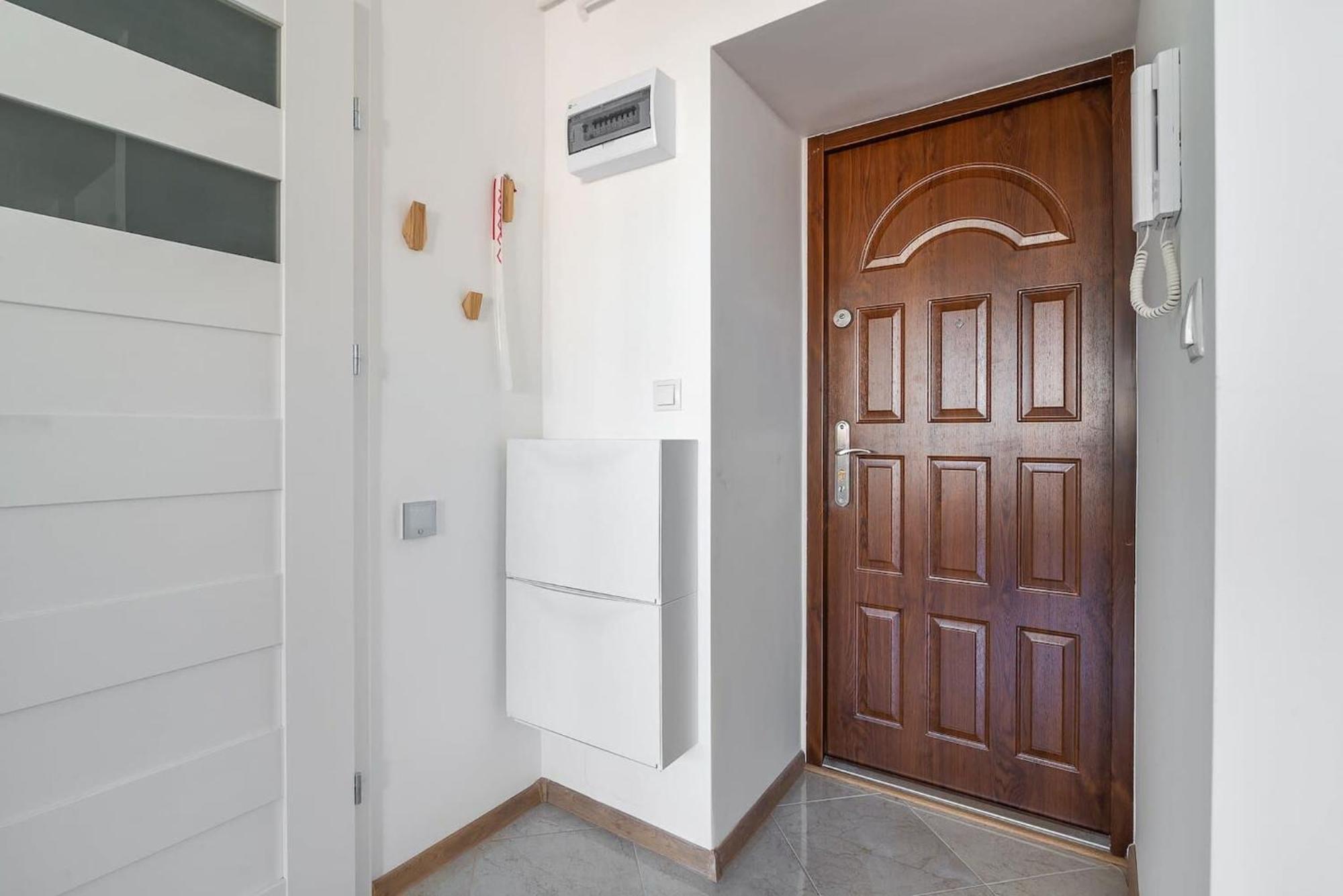 Navy Aesthetic Apartment With Balcony By Noclegi Renters Warsaw Luaran gambar